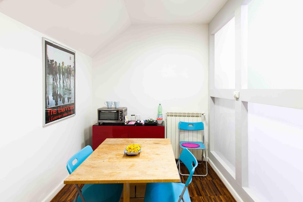 Апартаменты Colosseo Accomodation Рим Номер фото
