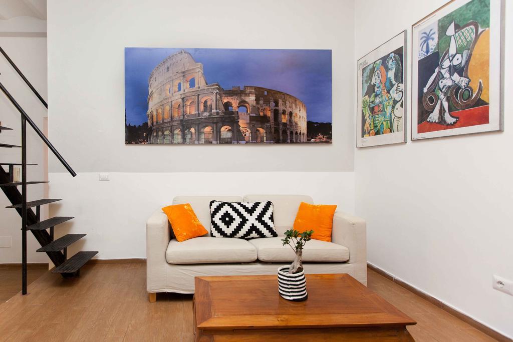 Апартаменты Colosseo Accomodation Рим Экстерьер фото